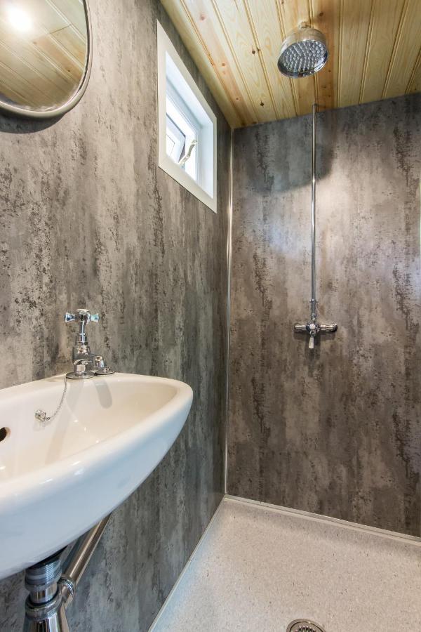 Villa Extraordinary Huts Ltd à Rye Extérieur photo